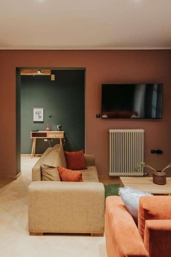 Kalavrita Krinides Apartment And Attics Exteriör bild